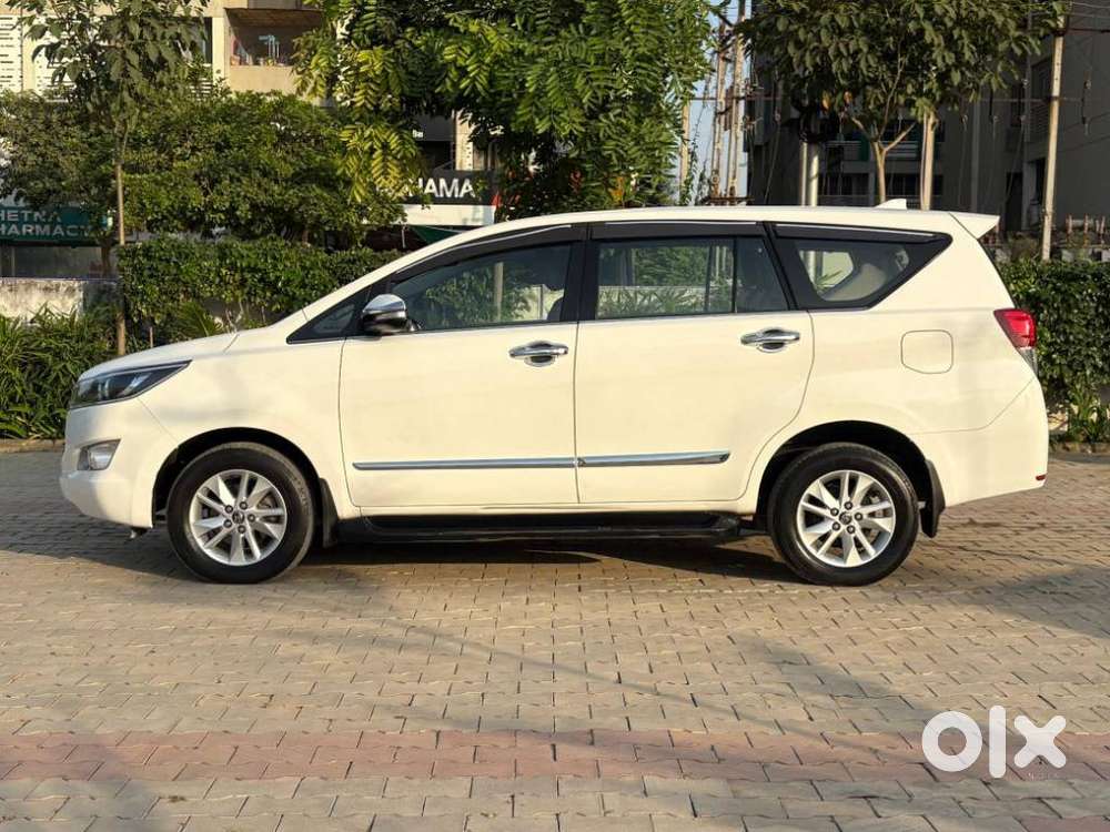 Toyota Innova Crysta 2.4 Vx Mt, 2018, Diesel