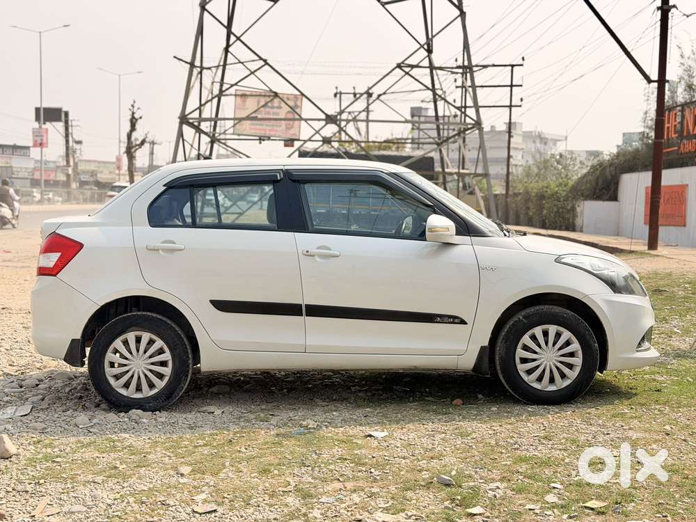 Maruti Suzuki Swift Dzire Vxi Optional, 2016, Petrol