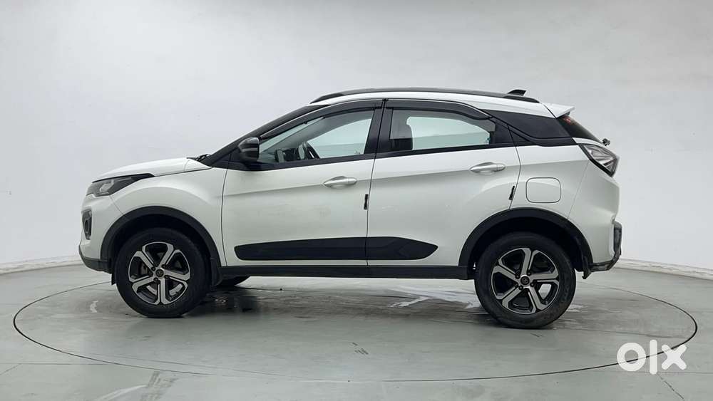 Tata Nexon Xz Plus (hs), 2022, Petrol