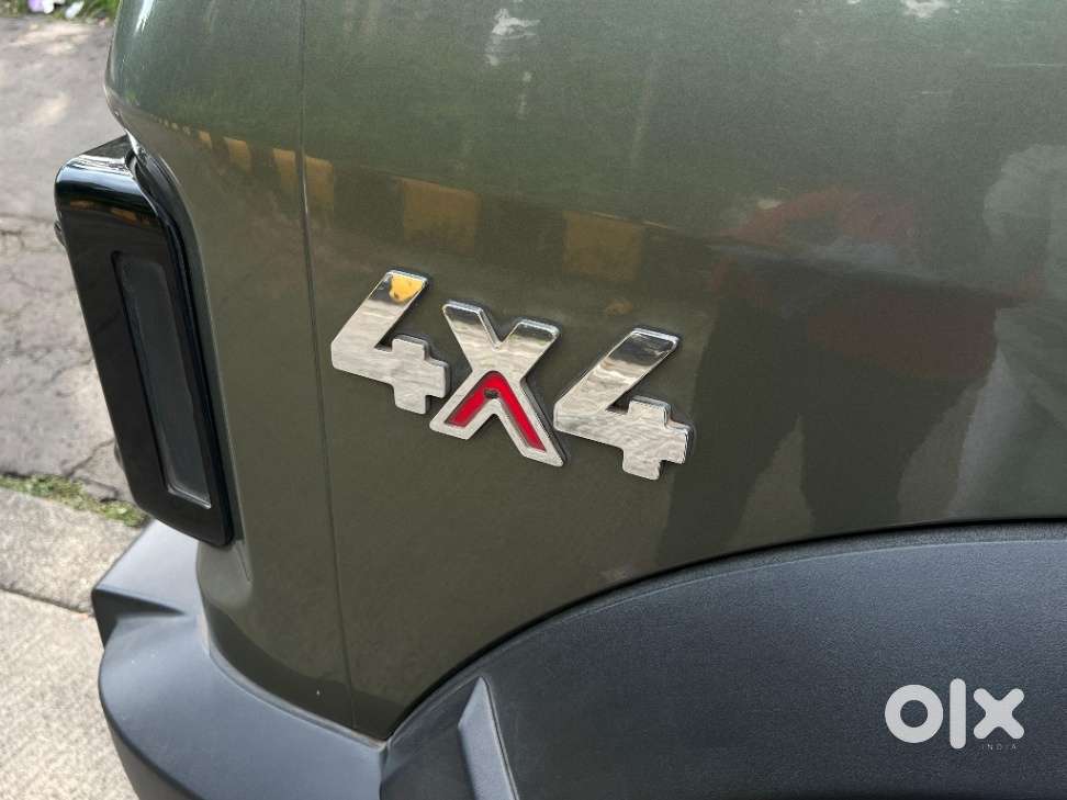 Mahindra Thar Lx 4-str Convertible At, 2021, Petrol