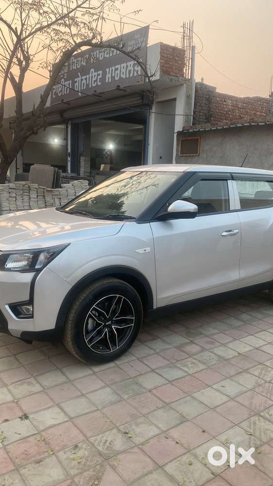 Xuv 300 Grey Color