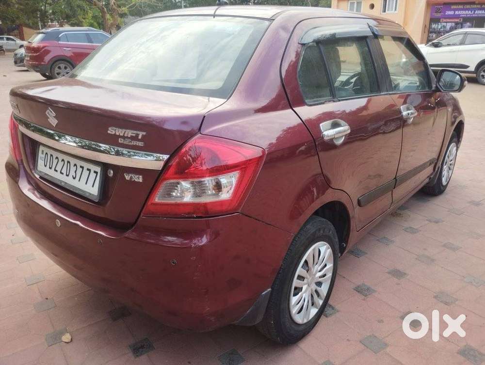 Maruti Suzuki Swift Dzire 1.2 Vxi Bsiv, 2016, Petrol
