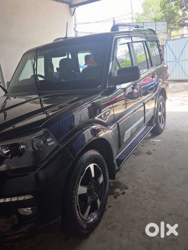 Mahindra Scorpio Classic 2.2 S 11 Mt 7 Str, 2024, Diesel