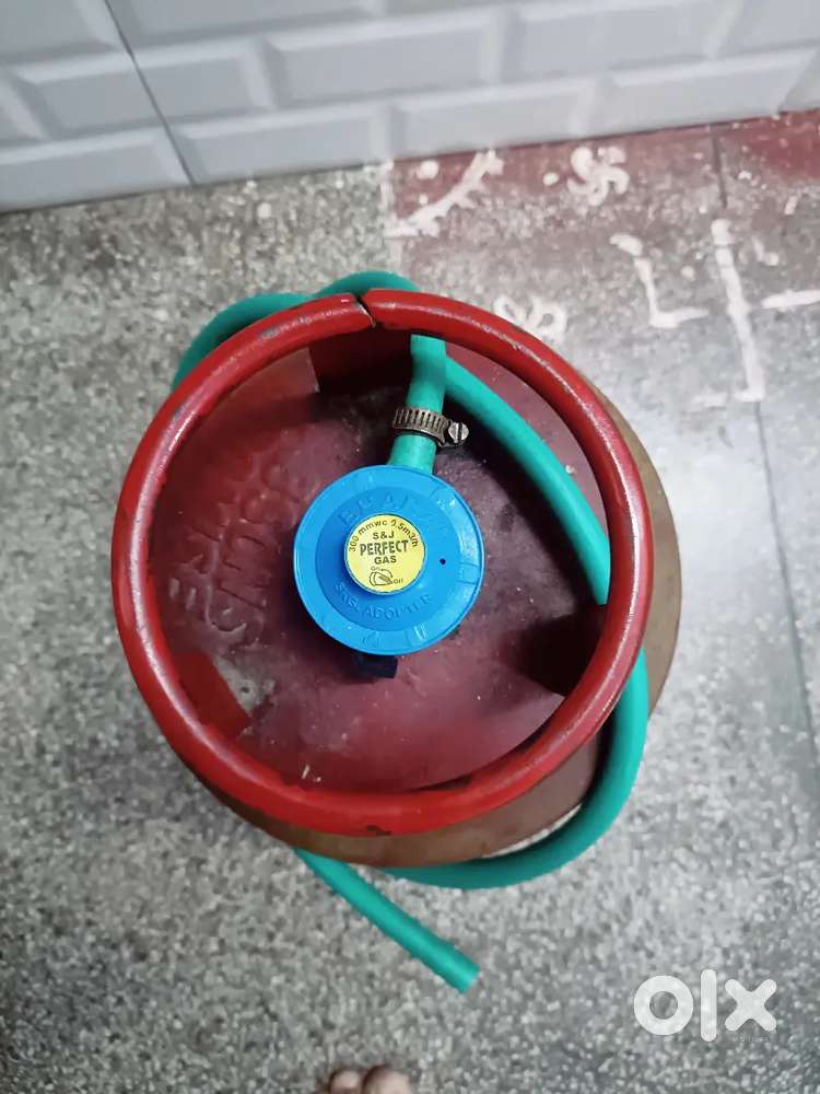 Gas cylinder