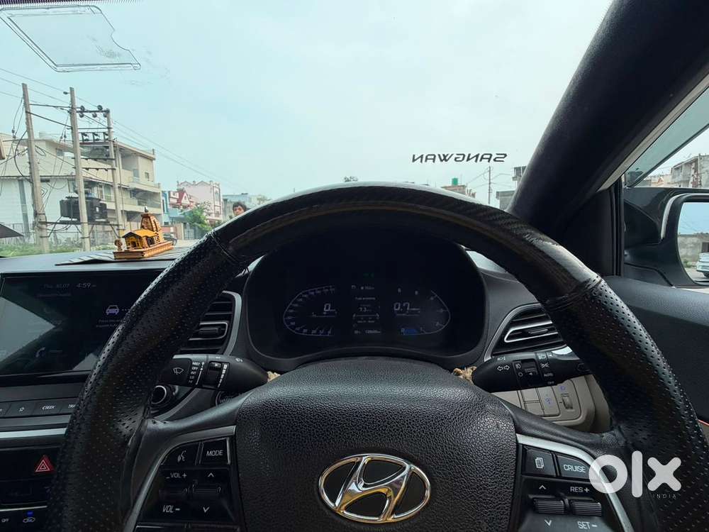 Hyundai Fluidic Verna 2022