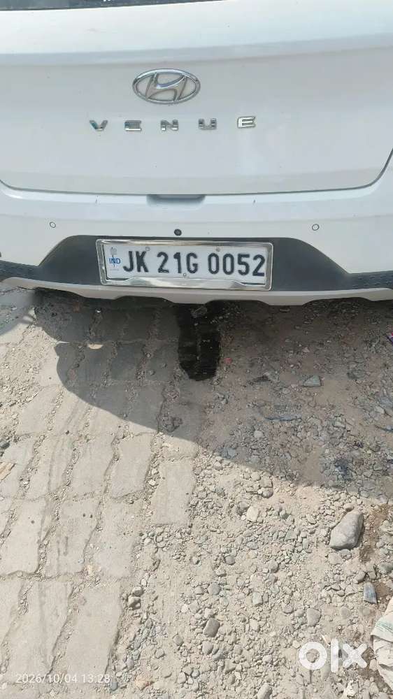 Hyundai Venue Petrol 2021 With Alloy Wheels 16 Inch Tyres, Led Screen
