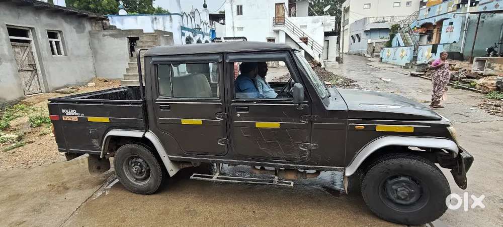 Mahindra Bolero 2017 Diesel Well Maintained Ac Camper