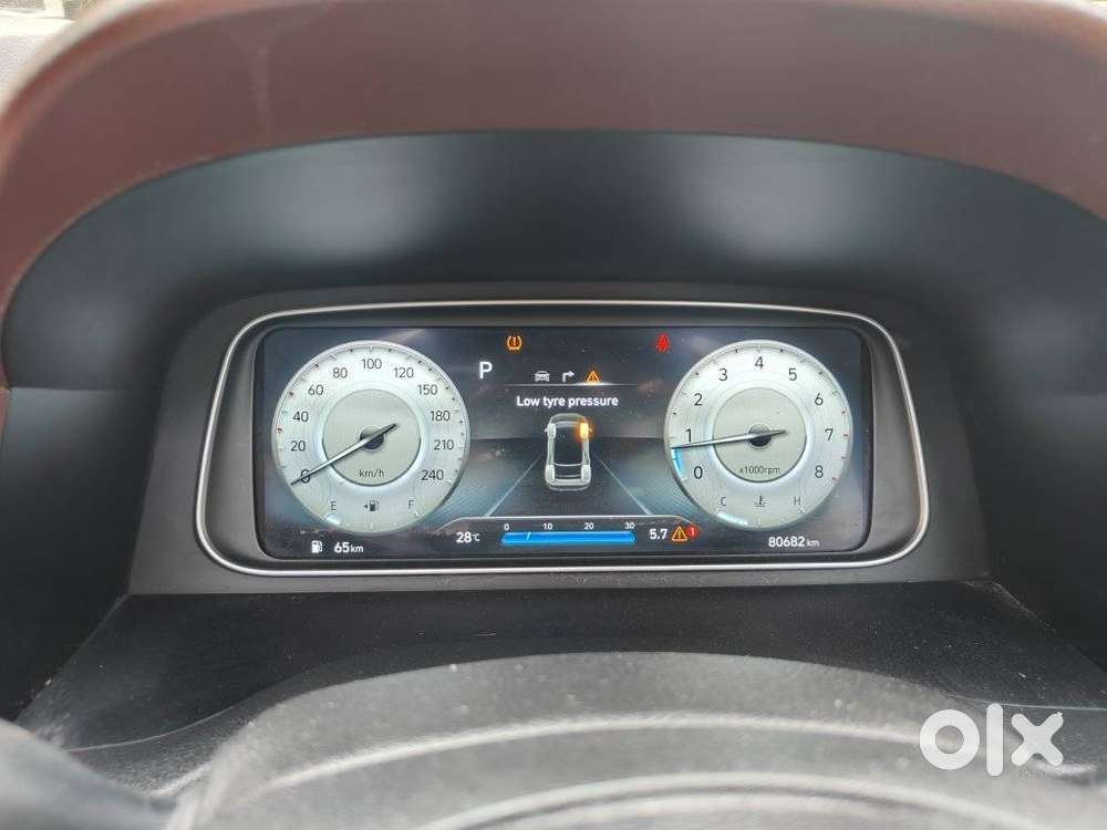 Hyundai Alcazar 2.0 Signature (o) Petrol At 6 Str, 2021, Petrol