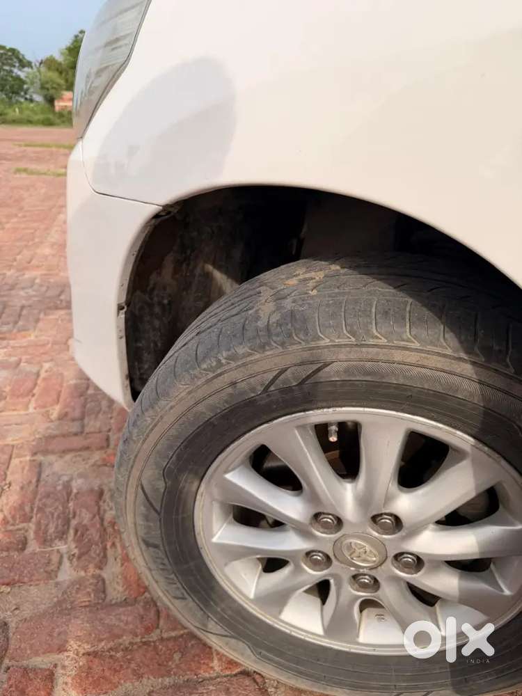 Toyota Innova 2012 Manual