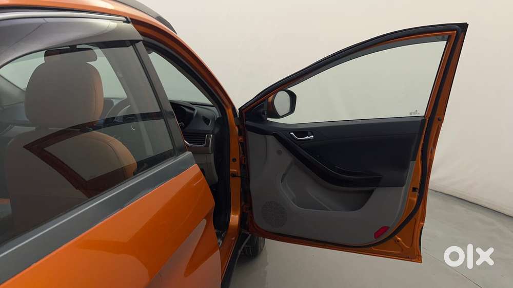 Tata Nexon 1.2 Revotron Xza Plus (l), 2019, Petrol