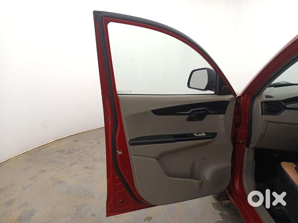 Mahindra Kuv 100 Mfalcon G80 K2, 2017, Petrol