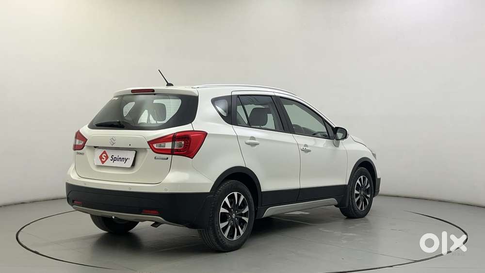 Maruti Suzuki S-cross 1.5 Alpha At, 2022, Petrol