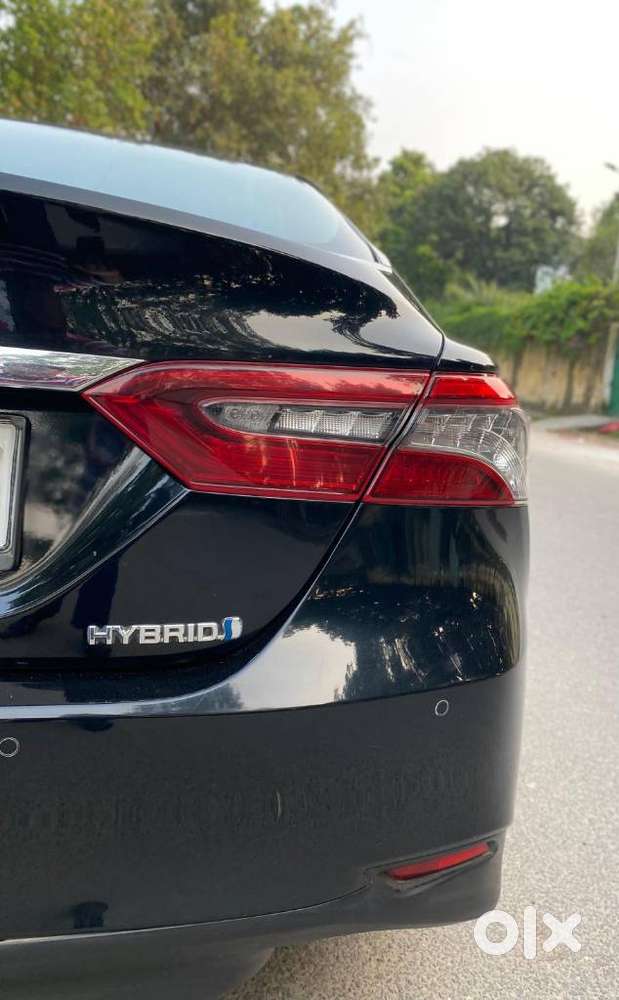 Toyota Camry [2019-ongoing] 2.5 Hybrid, 2022, Cng & Hybrids