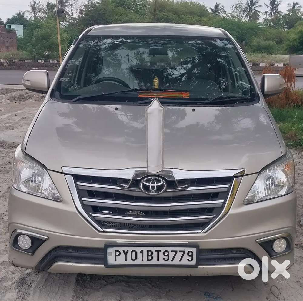Toyota Innova 2012 Diesel Well Maintained