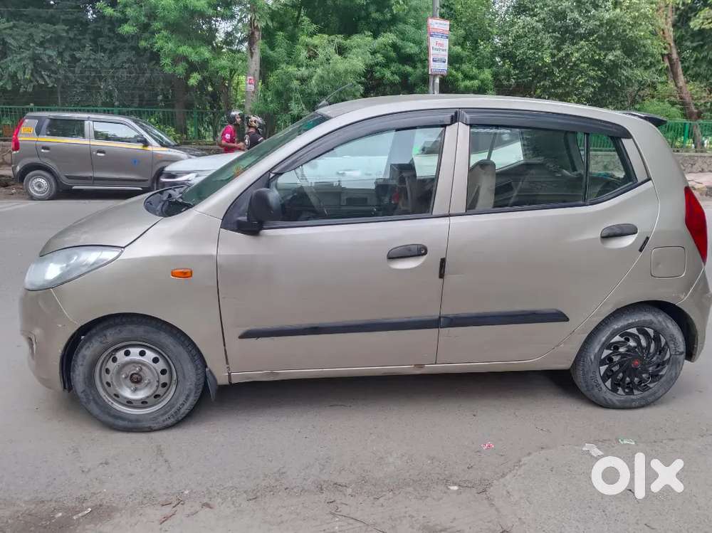 Hyundai I10 2013 Variant With Sunroof