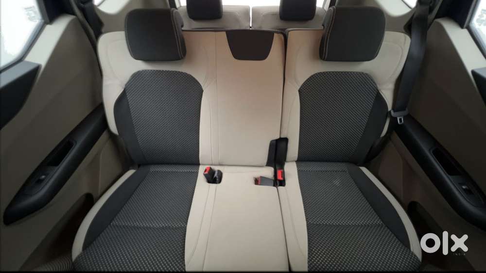 Renault Triber Rxz Easy-r Amt, 2021, Petrol