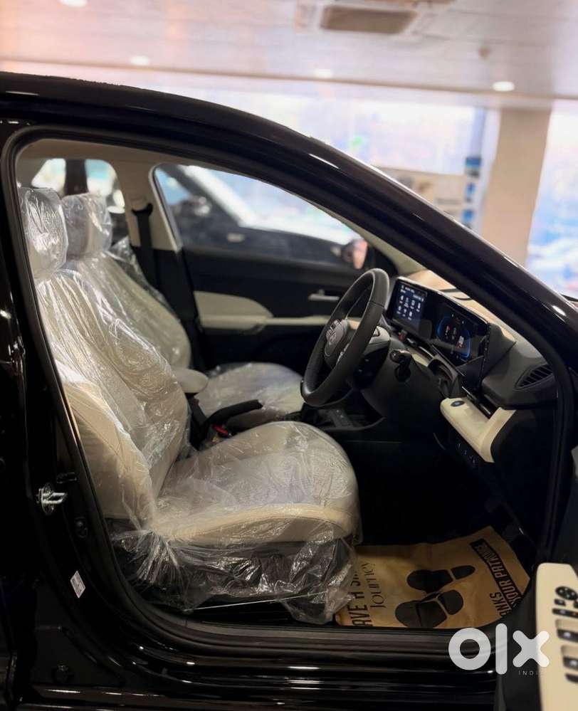 Hyundai Verna 1.5 Sx Vtvt Ivt, 2023, Petrol