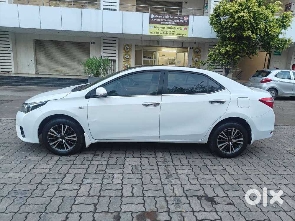 Toyota Corolla Altis 1.8 J, 2014, Cng & Hybrids