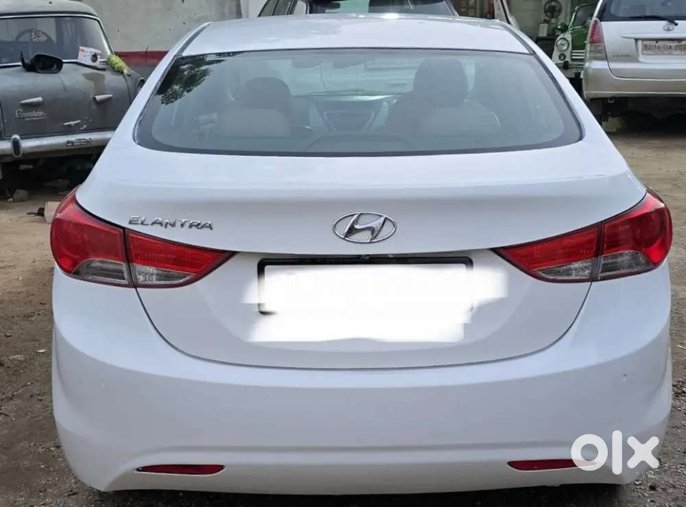 Hyundai Elantra 2012 Diesel 89000 Km Driven