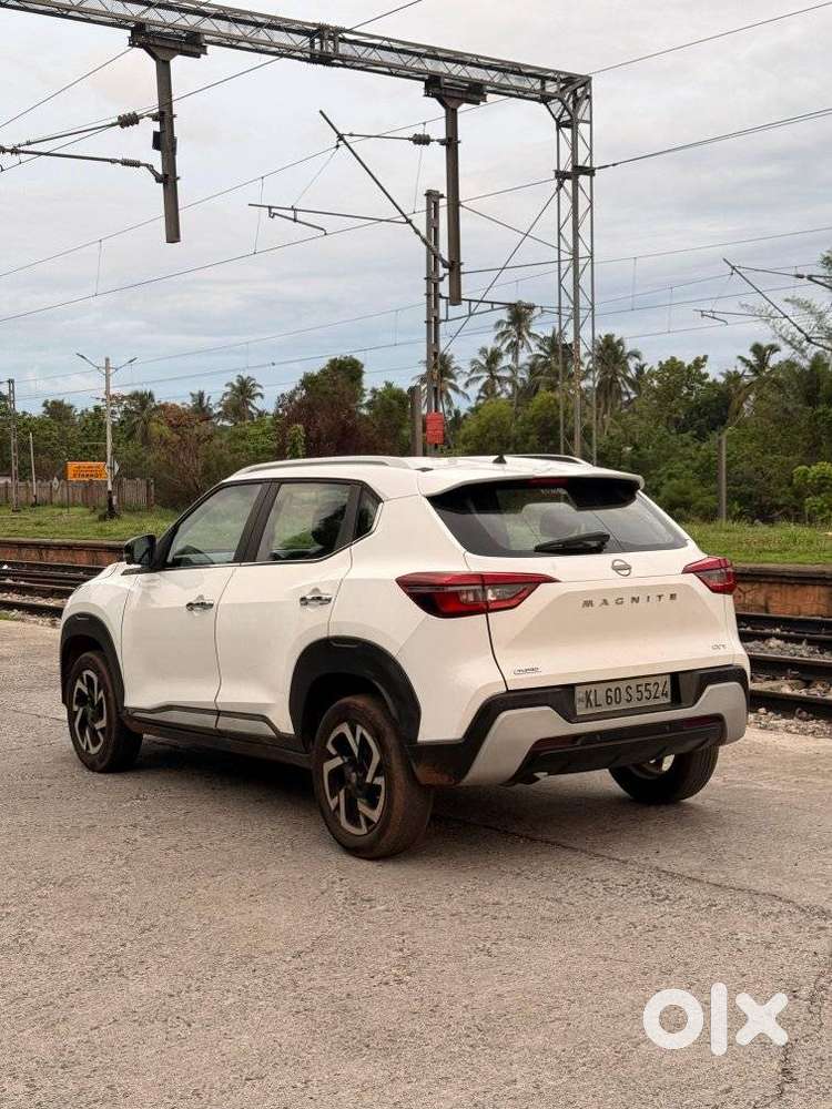 Nissan Magnite 1.0 Xv Turbo Cvt, 2021, Petrol