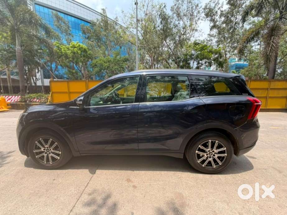 Mahindra Xuv700 2.2 Ax 7 Diesel At Luxury Pack Str Awd, 2023, Diesel