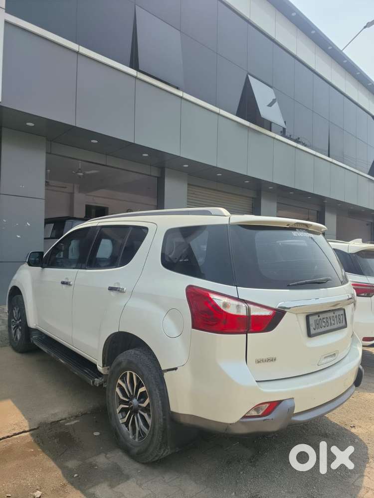 Isuzu Mu-x Diesel Automatic 2017