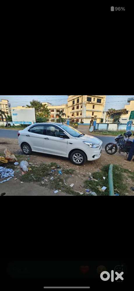 Ford Aspire Titatinium Blu 2017