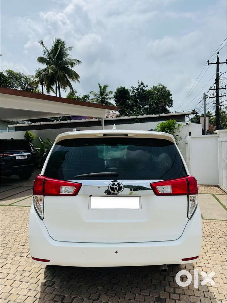 Toyota Innova Crysta  2017 ( Z ) Automatic Orginal Kerala