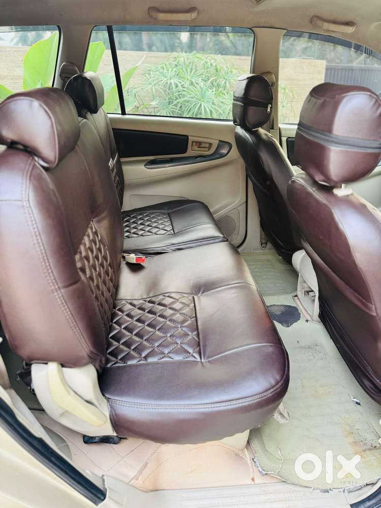 Toyota Innova 2.5 G (diesel) 8 Seater, 2013, Diesel