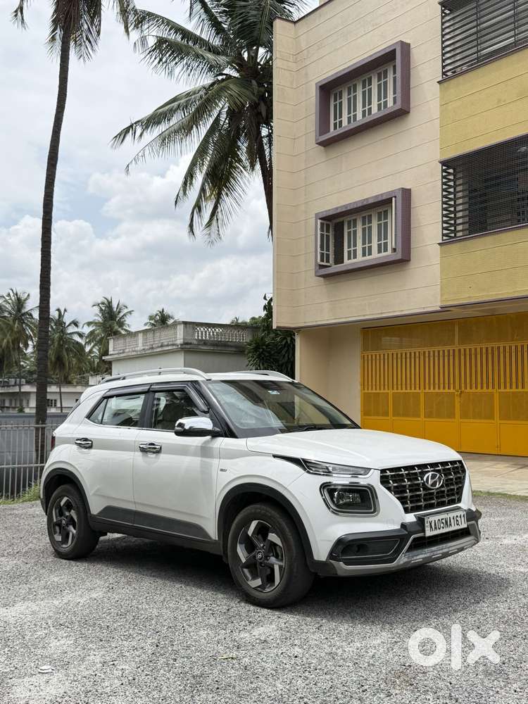 Hyundai Venue Sx Plus Turbo Dct, 2020, Petrol