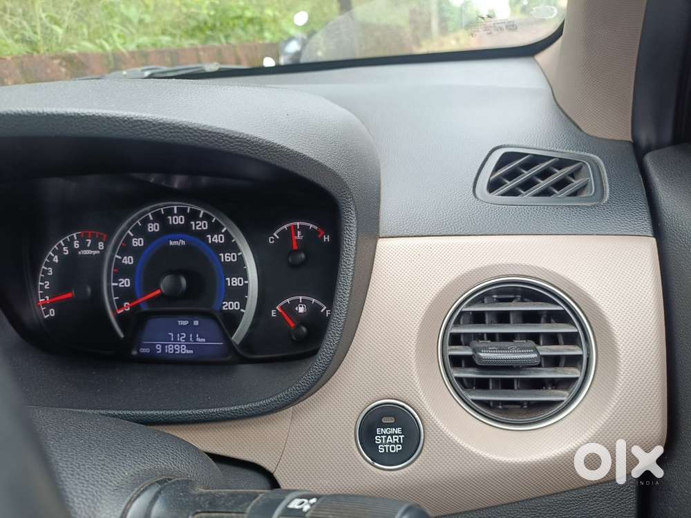 Hyundai Grand I10 2016 Petrol Well Maintained