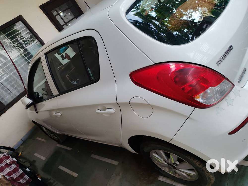 I 20 Car 2012 Model Crdi Sportz 1.4