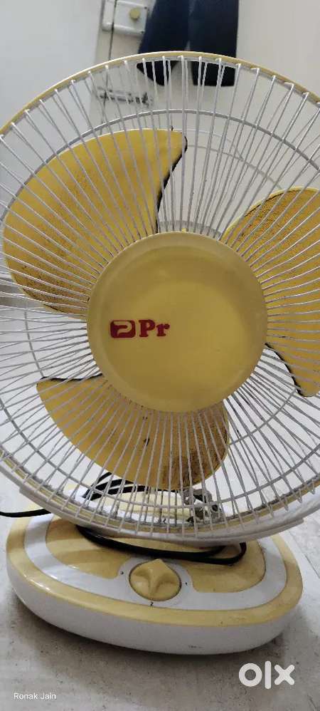 Practical Table Fan &ndash; Good Working Condition