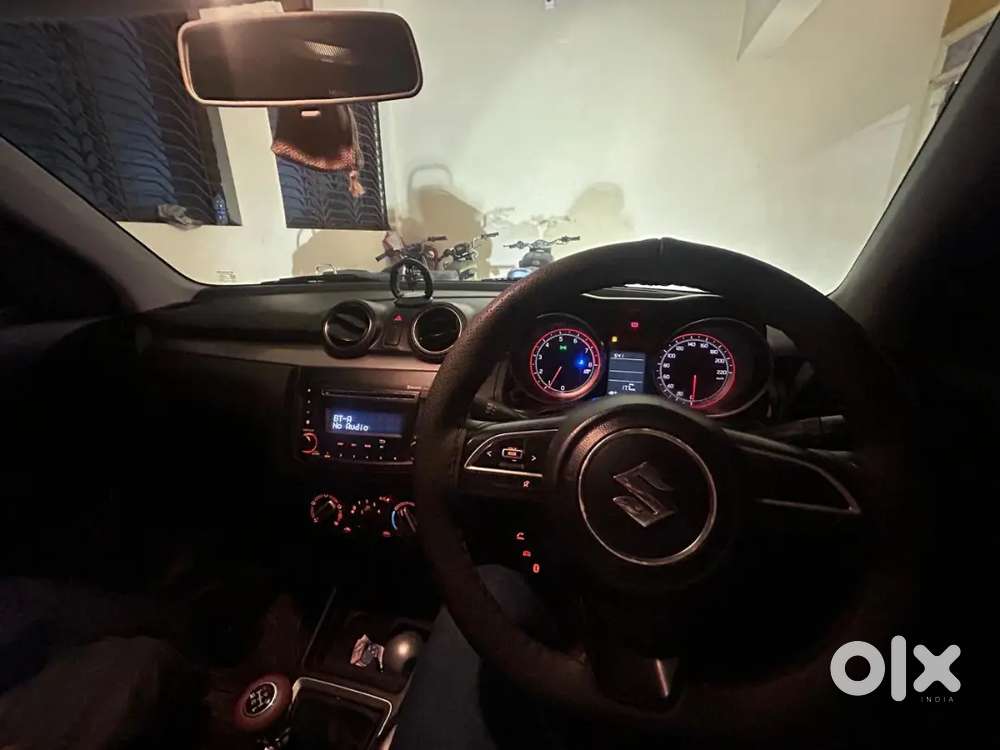 Maruti Suzuki Swift Dec-2020 Petrol Well Maintained.