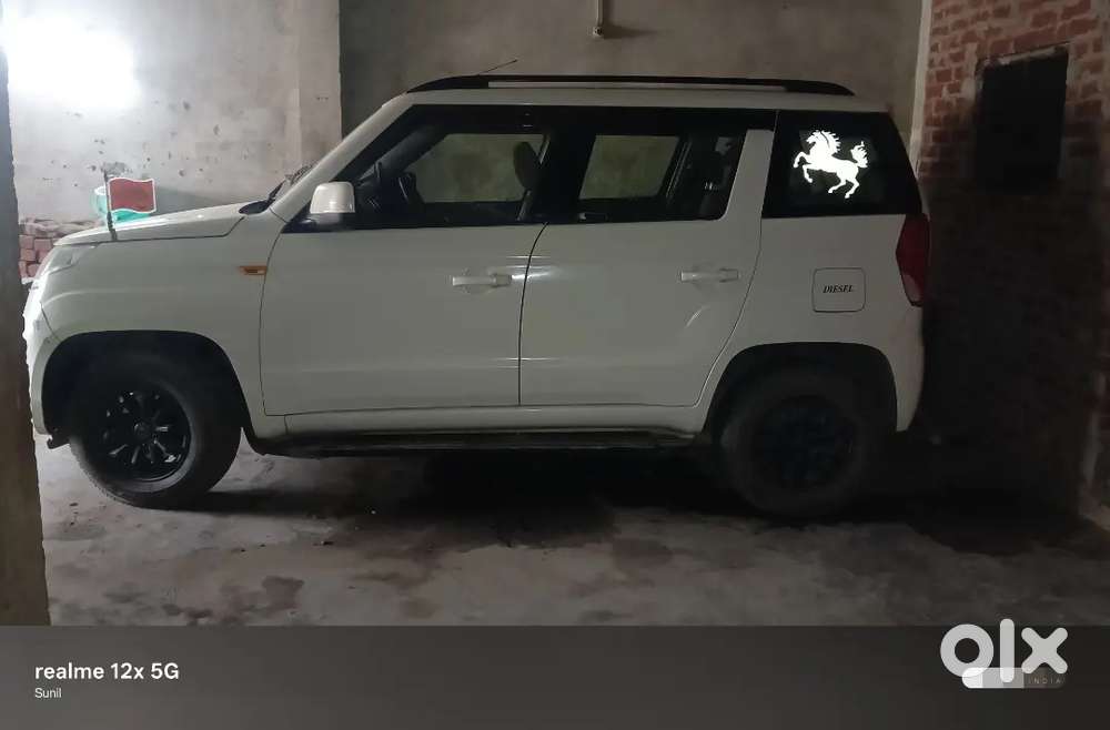 Mahindra Tuv 300 2016 Diesel 80000 Km Driven