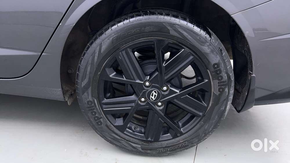 Hyundai Verna 1.5 Sx (o) Turbo Petrol Mt, 2023, Petrol