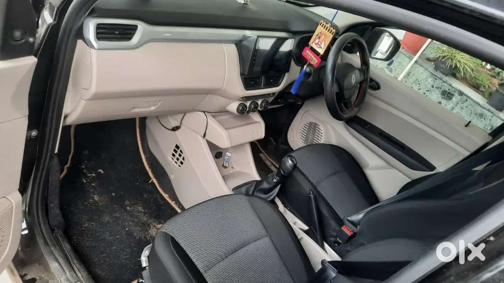 Renault Triber Facelift Rxe Petrol 2026