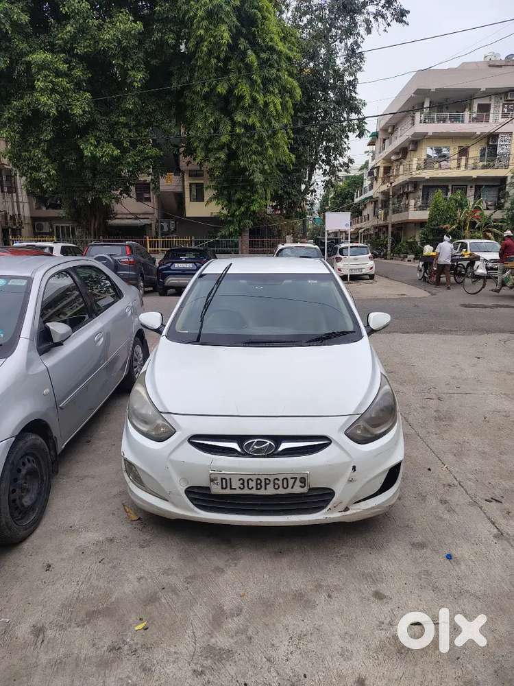 Hyundai Verna 2011