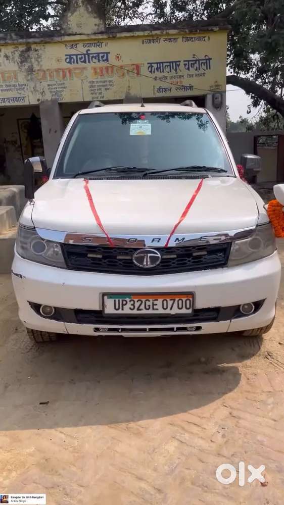 Tata Safari Storme 2015
