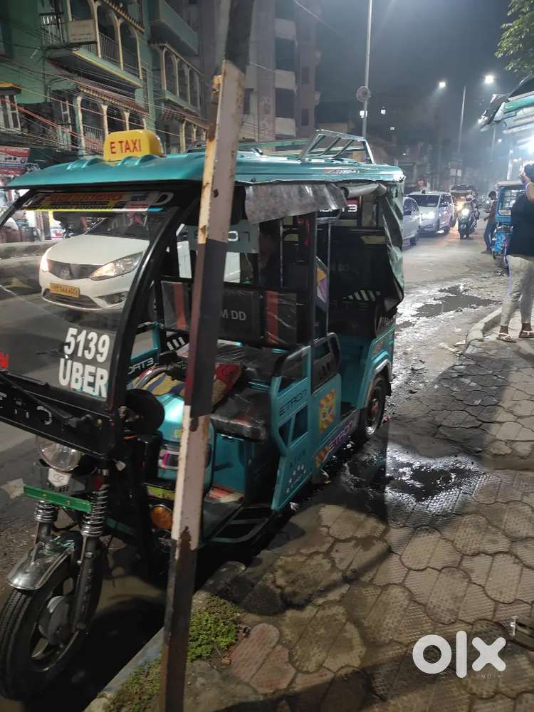 Mg M9 2026 Cng & Hybrids 15000 Km Driven