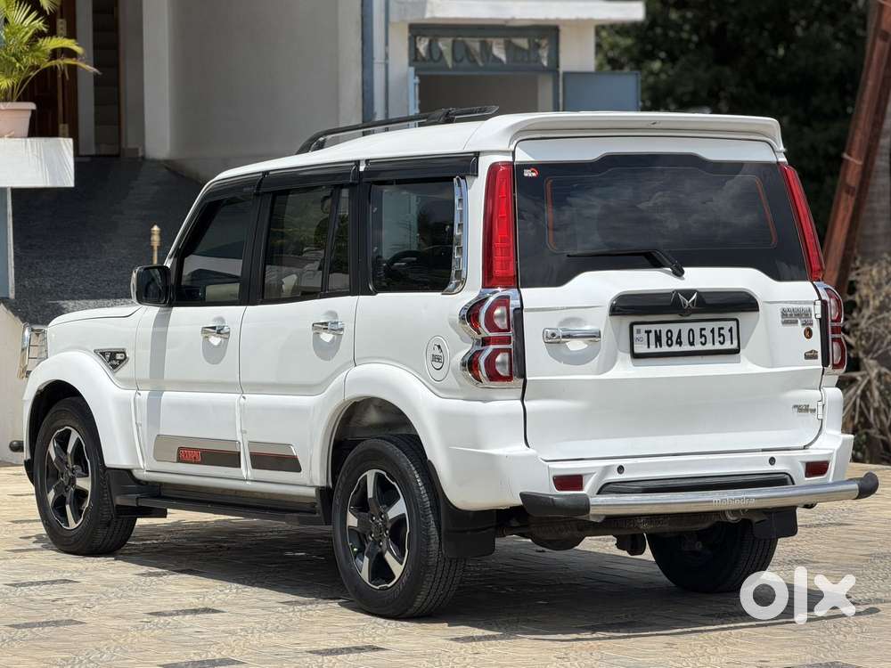 Mahindra Scorpio Classic 2.2 S 11 Mt 7 Str, 2023, Diesel