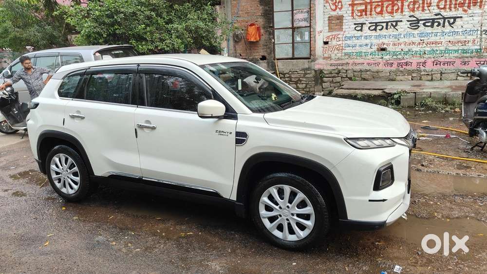 Maruti Suzuki Grand Vitara 2023 Cng & Hybrids 40000 Km Driven
