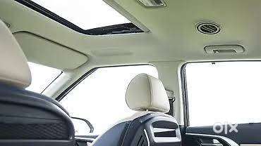 Kia Carens Top Model With Sunroof (petrol)