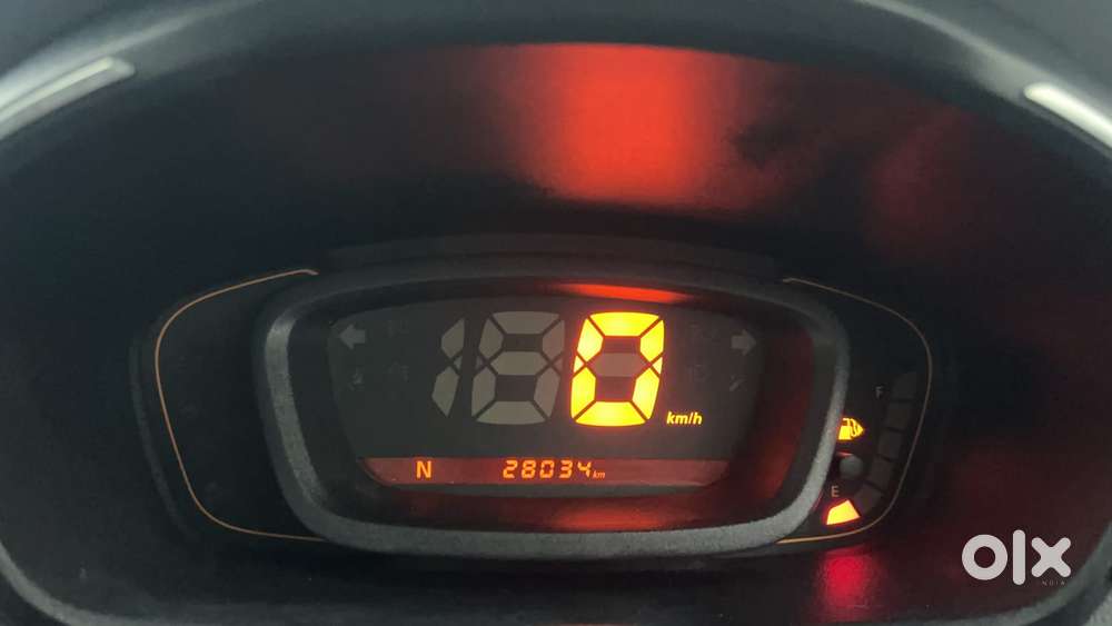 Renault Kwid 1.0 Rxt Amt, 2017, Petrol