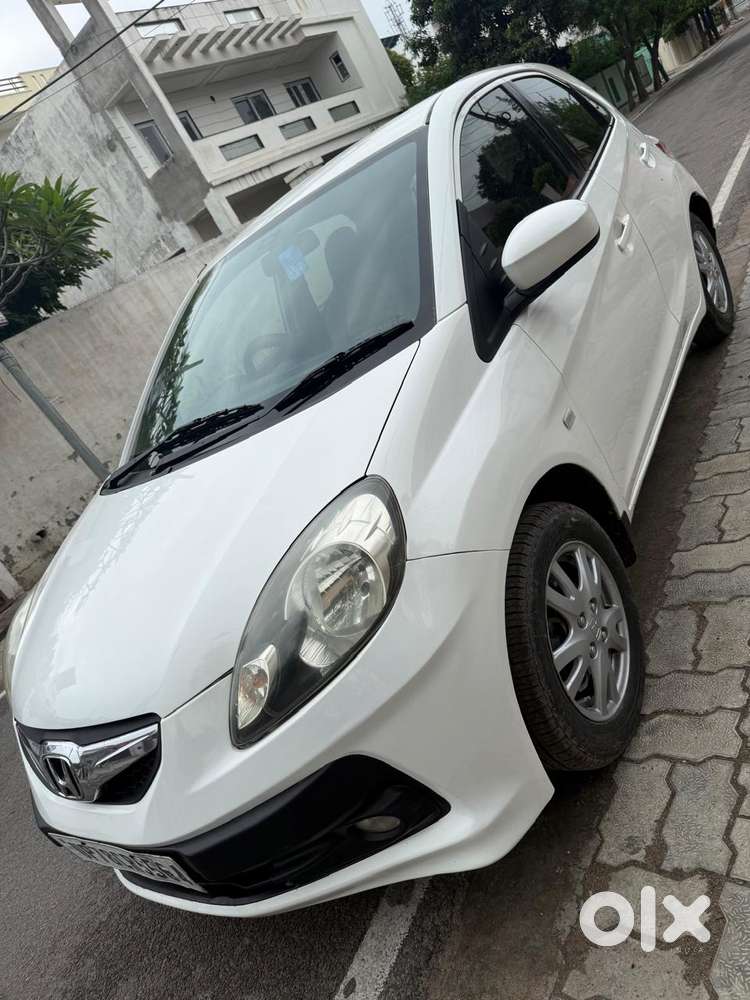 Honda Brio, 2012, Petrol