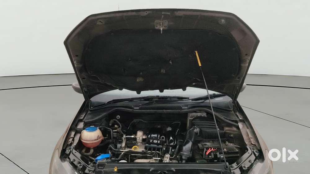 Volkswagen Vento Petrol Highline At, 2017, Petrol