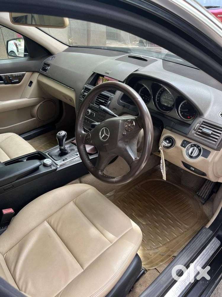 Mercedes-benz E-class E 200, 2011, Petrol