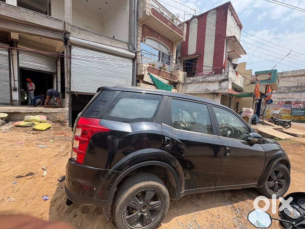 Mahindra Xuv500 2015