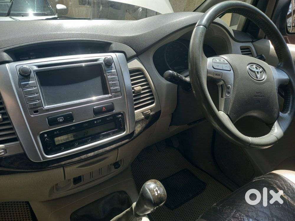 Toyota Innova 2.5 Z Diesel 7 Seater, 2014, Diesel