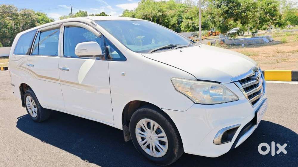 Toyota Innova 2.5 G (diesel) 8 Seater, 2016, Diesel